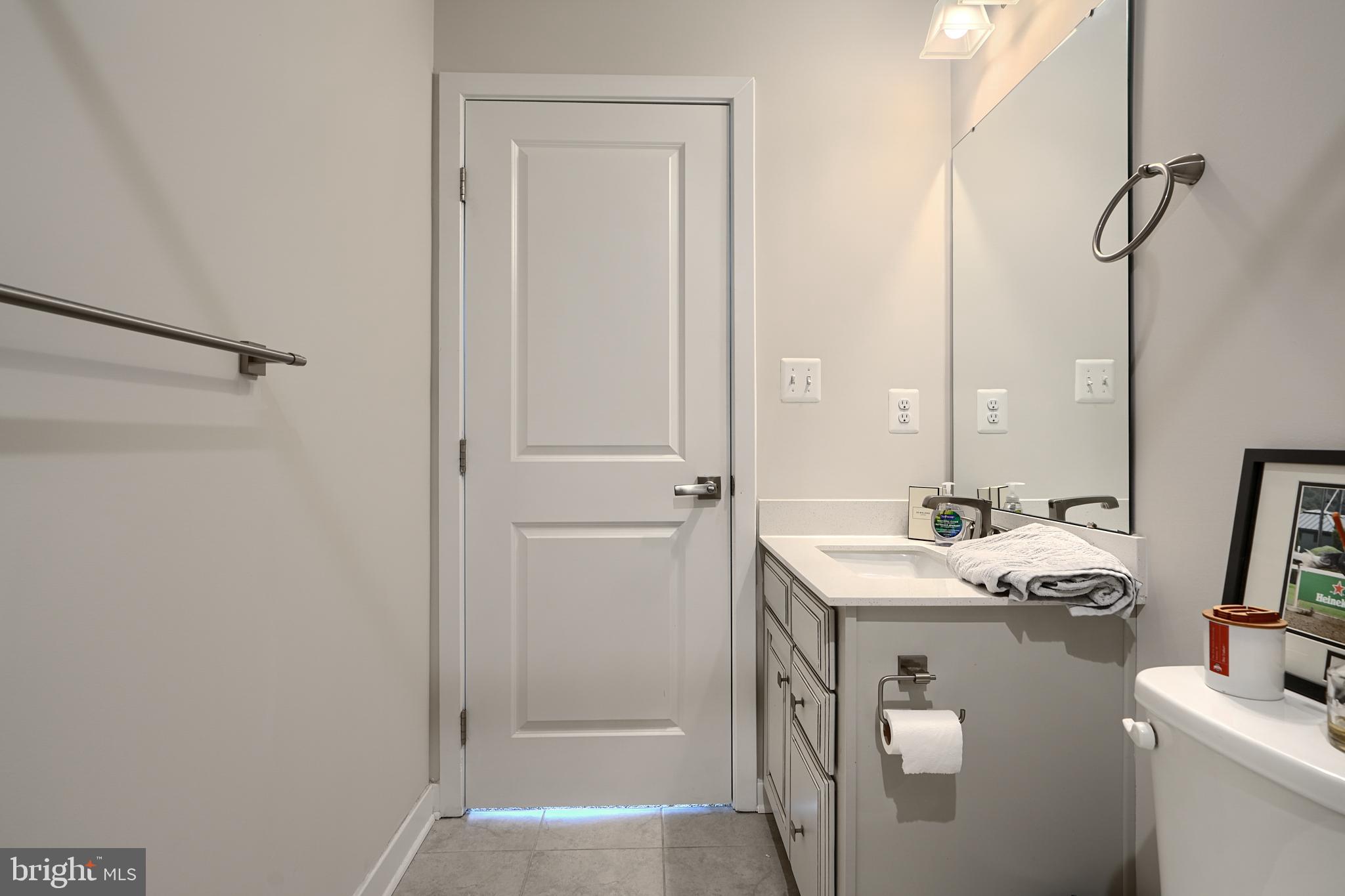 LOCUST POINT - Residential