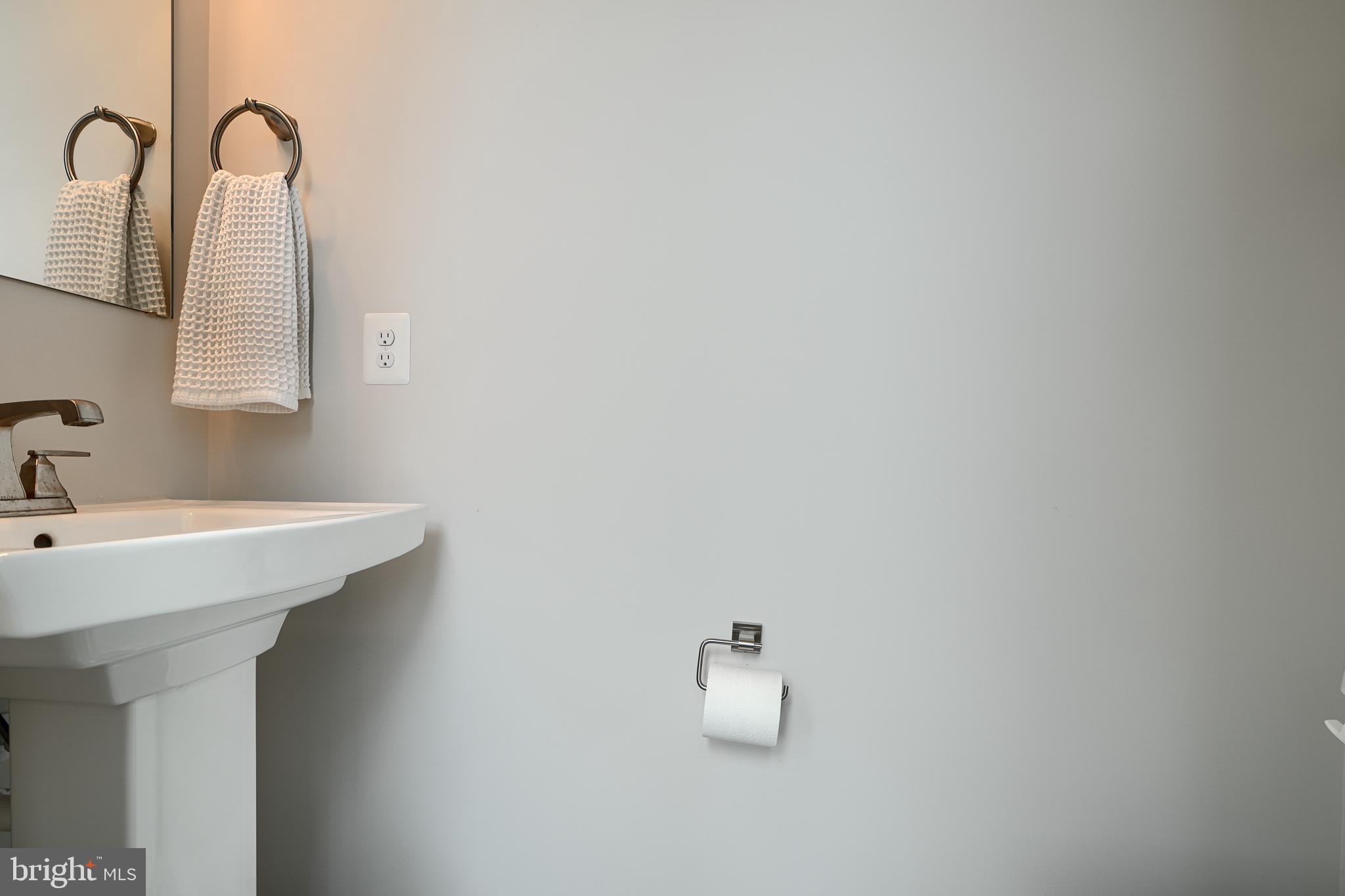 LOCUST POINT - Residential