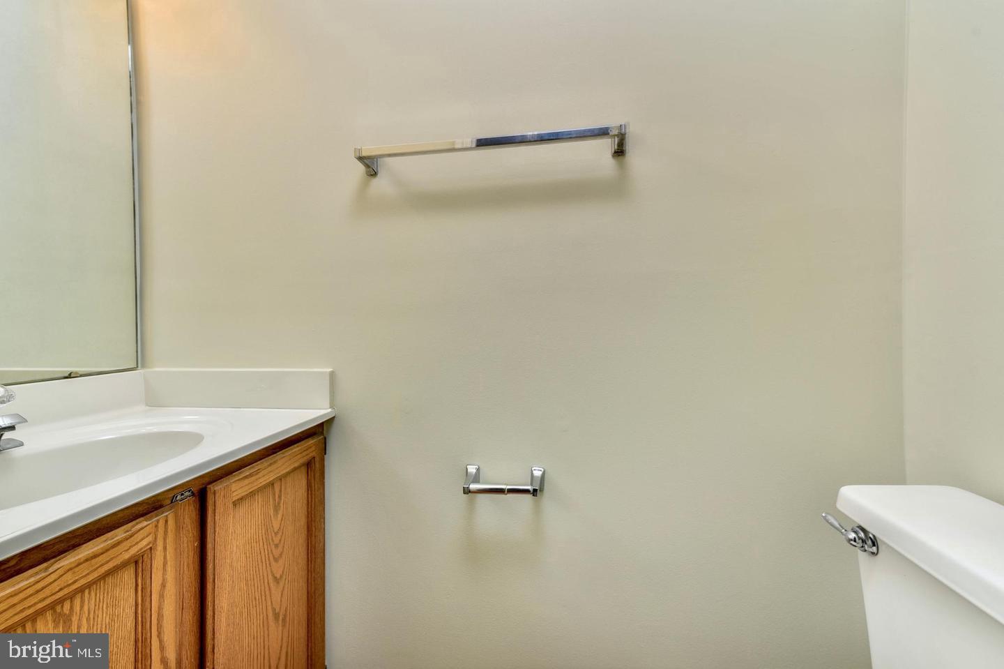 POTOMAC LAKES - Residential Lease