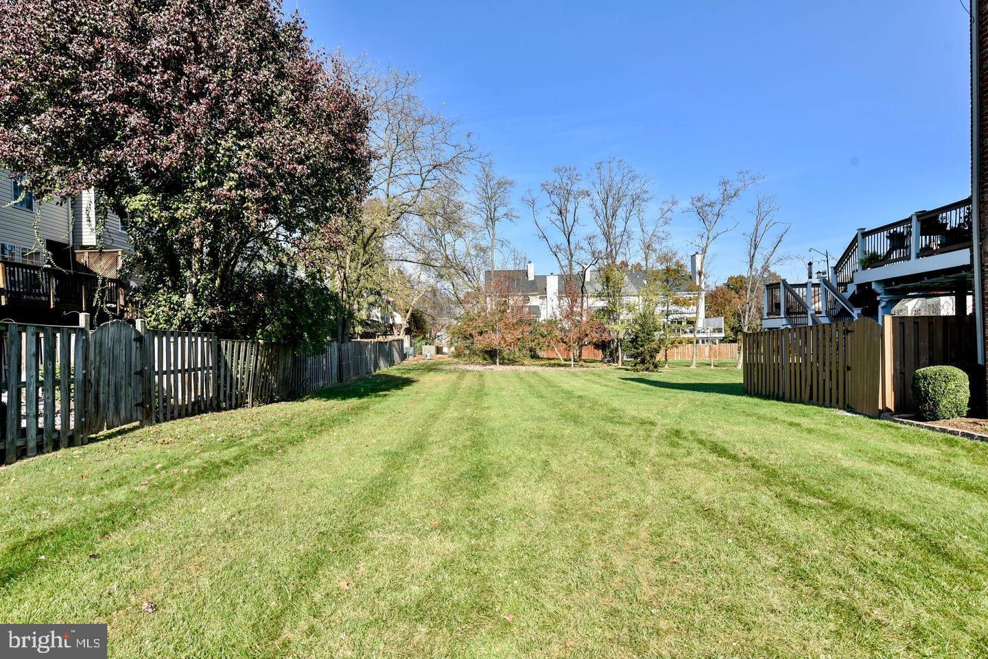 POTOMAC LAKES - Residential Lease