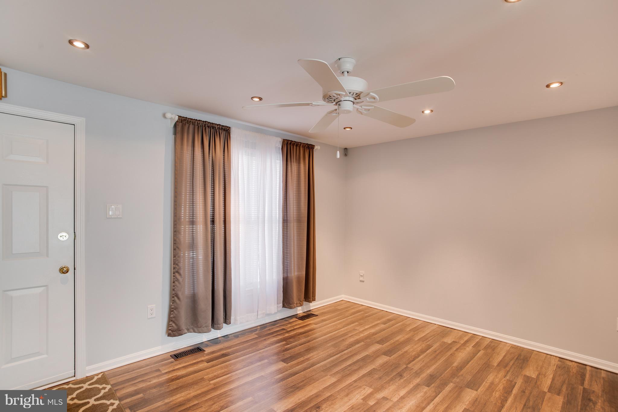 CHESAPEAKE HEIGHTS - Residential