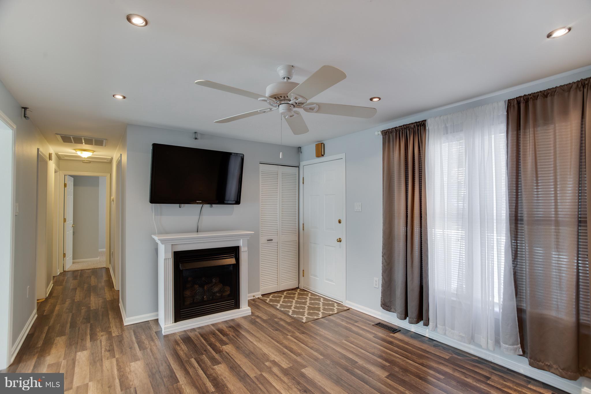 CHESAPEAKE HEIGHTS - Residential