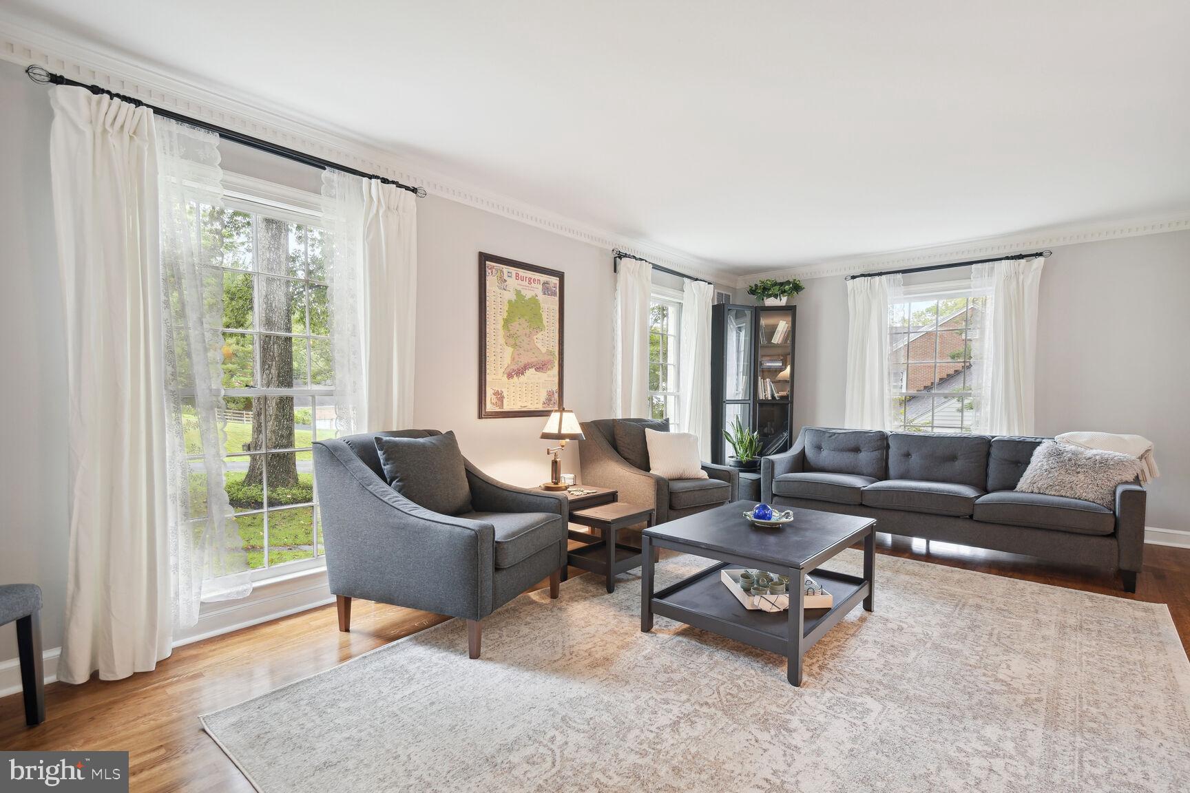 MCAULEY PARK - Residential