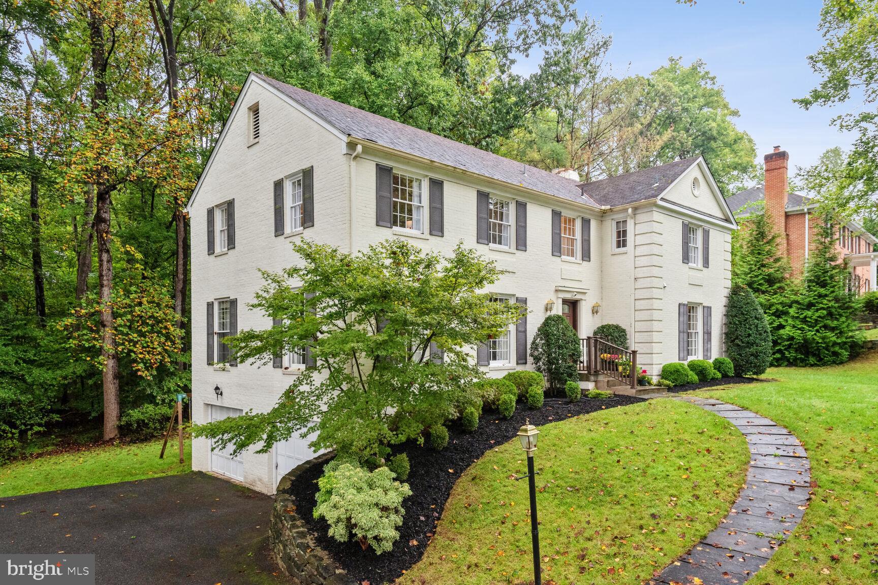 MCAULEY PARK - Residential