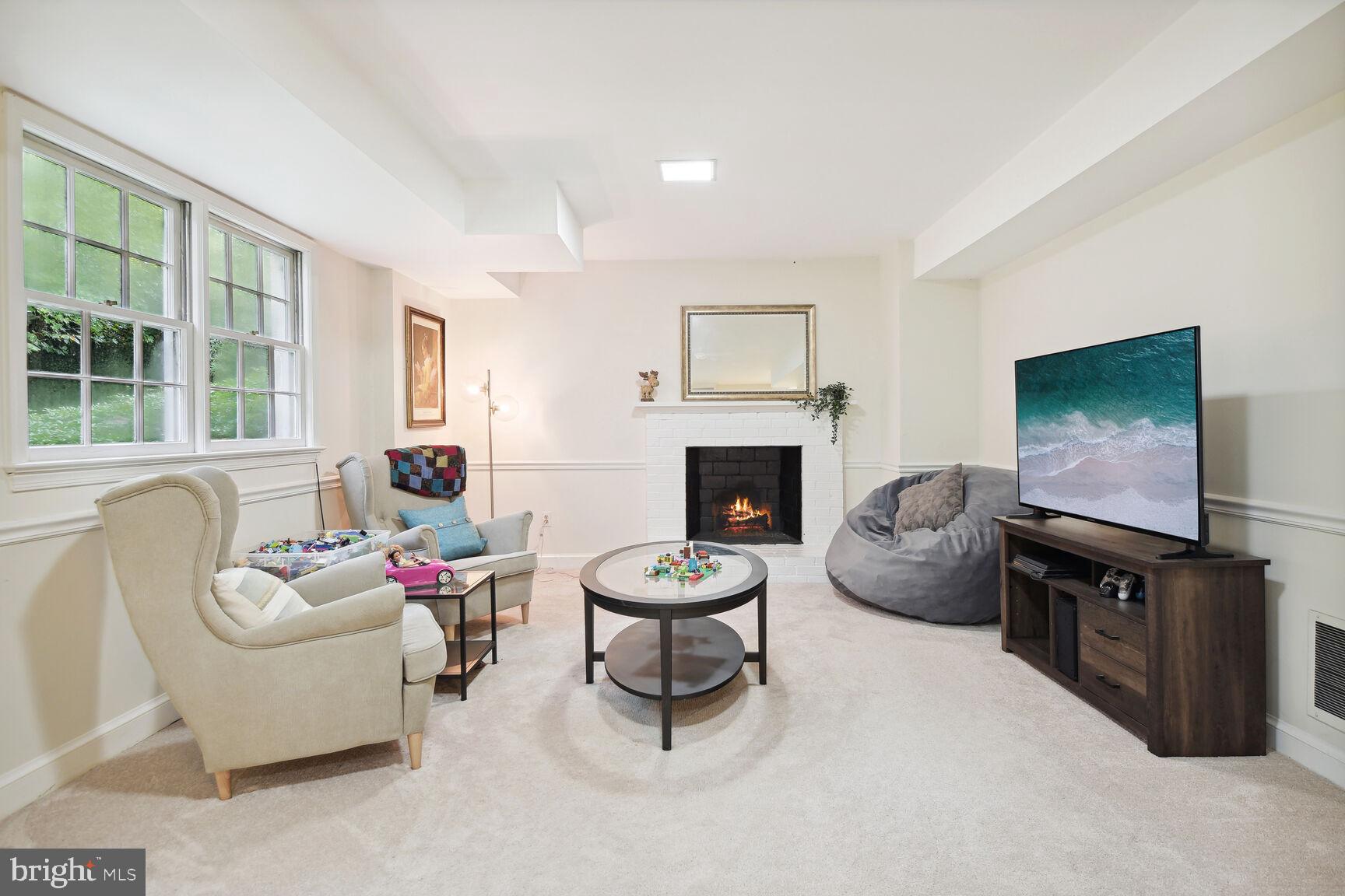 MCAULEY PARK - Residential