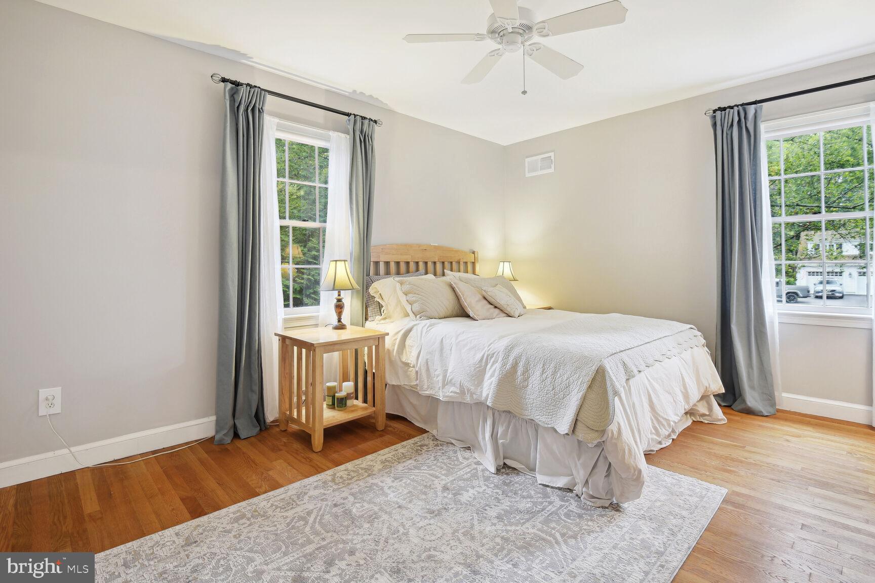 MCAULEY PARK - Residential