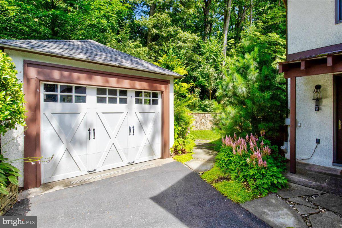 CHEVY CHASE - Residential