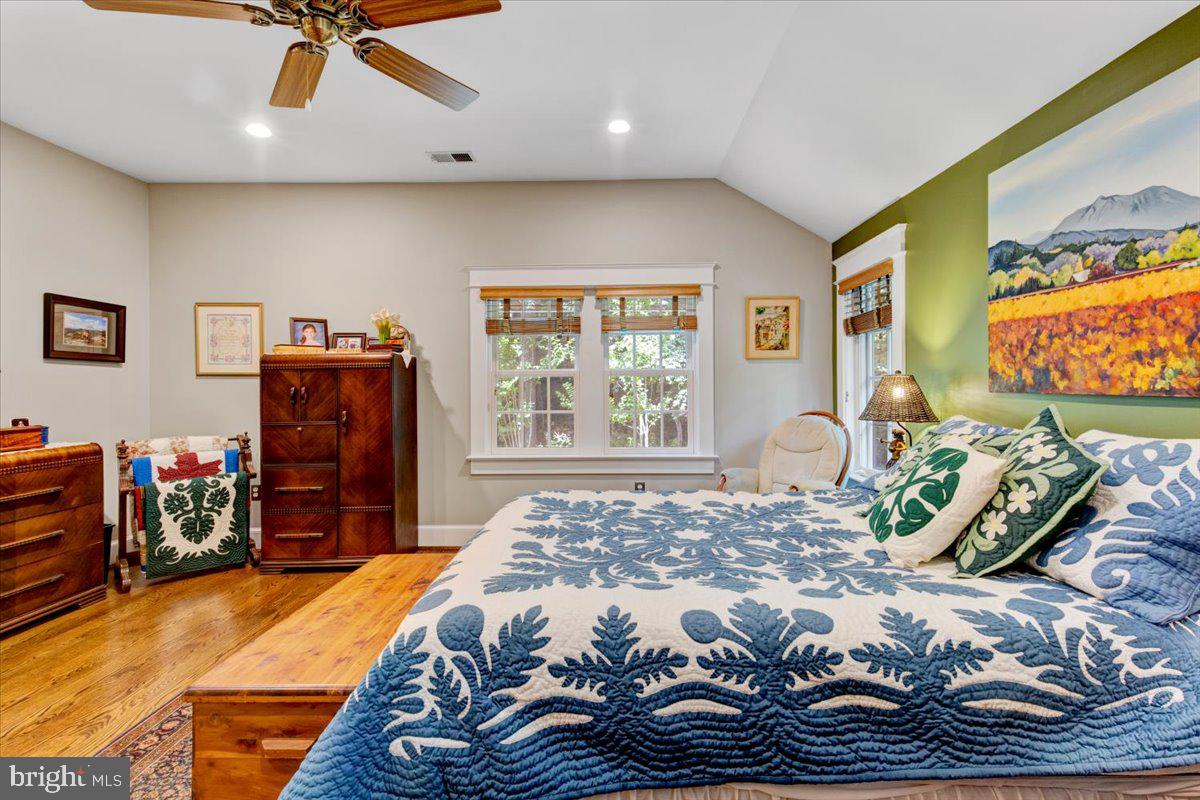 CHEVY CHASE - Residential