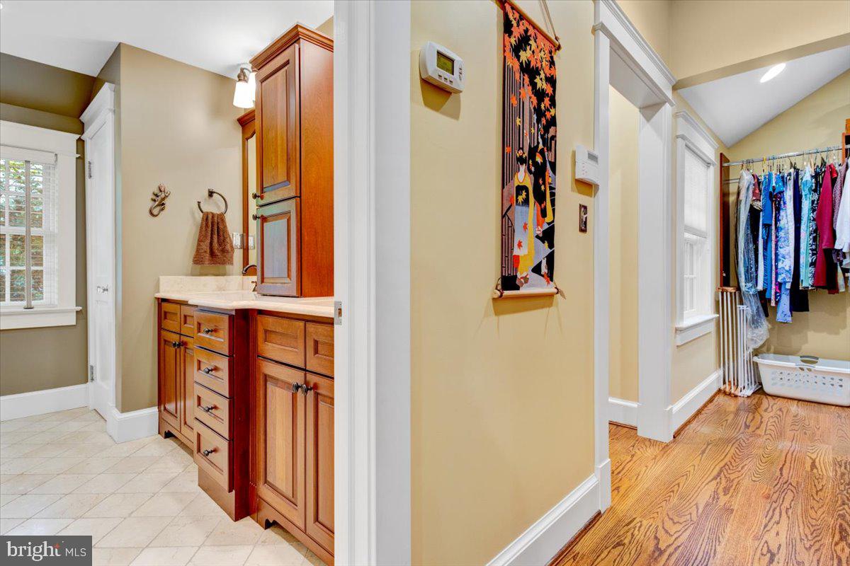 CHEVY CHASE - Residential