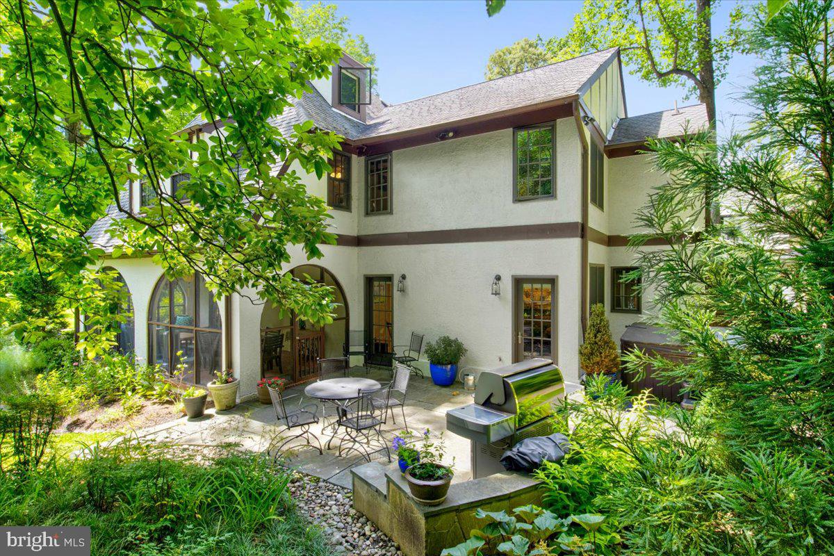 CHEVY CHASE - Residential