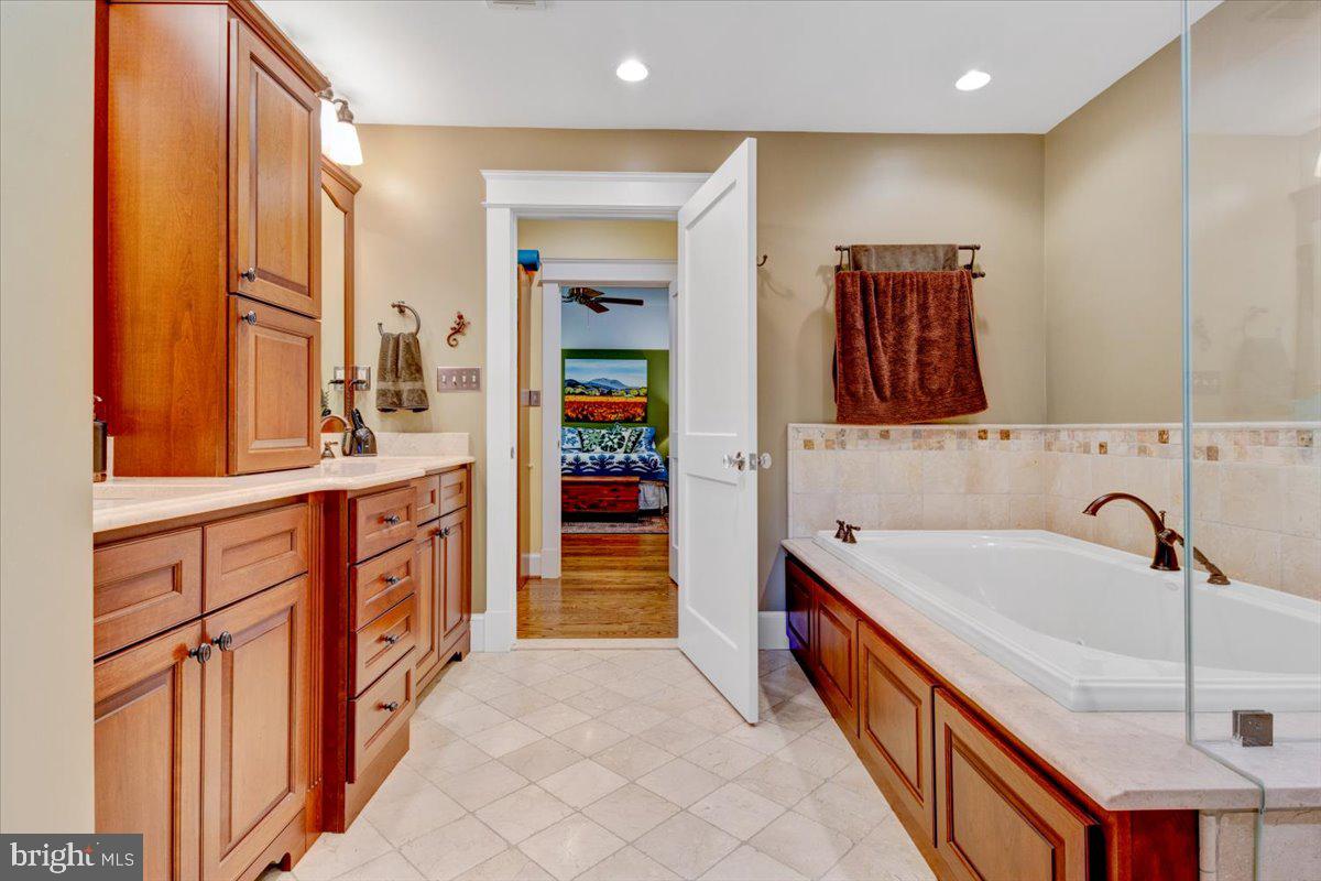 CHEVY CHASE - Residential