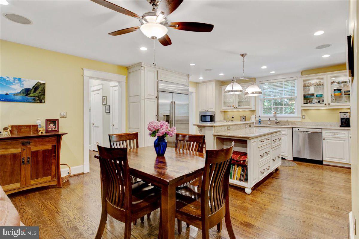 CHEVY CHASE - Residential