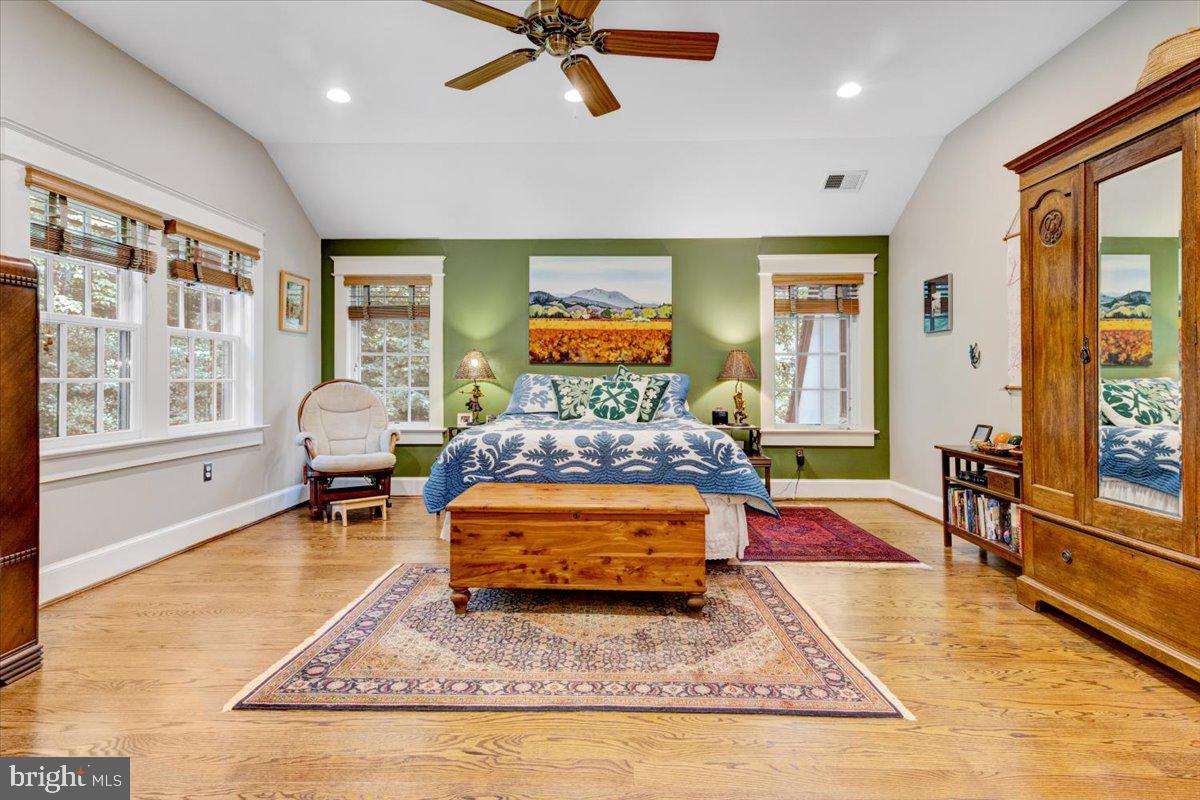 CHEVY CHASE - Residential