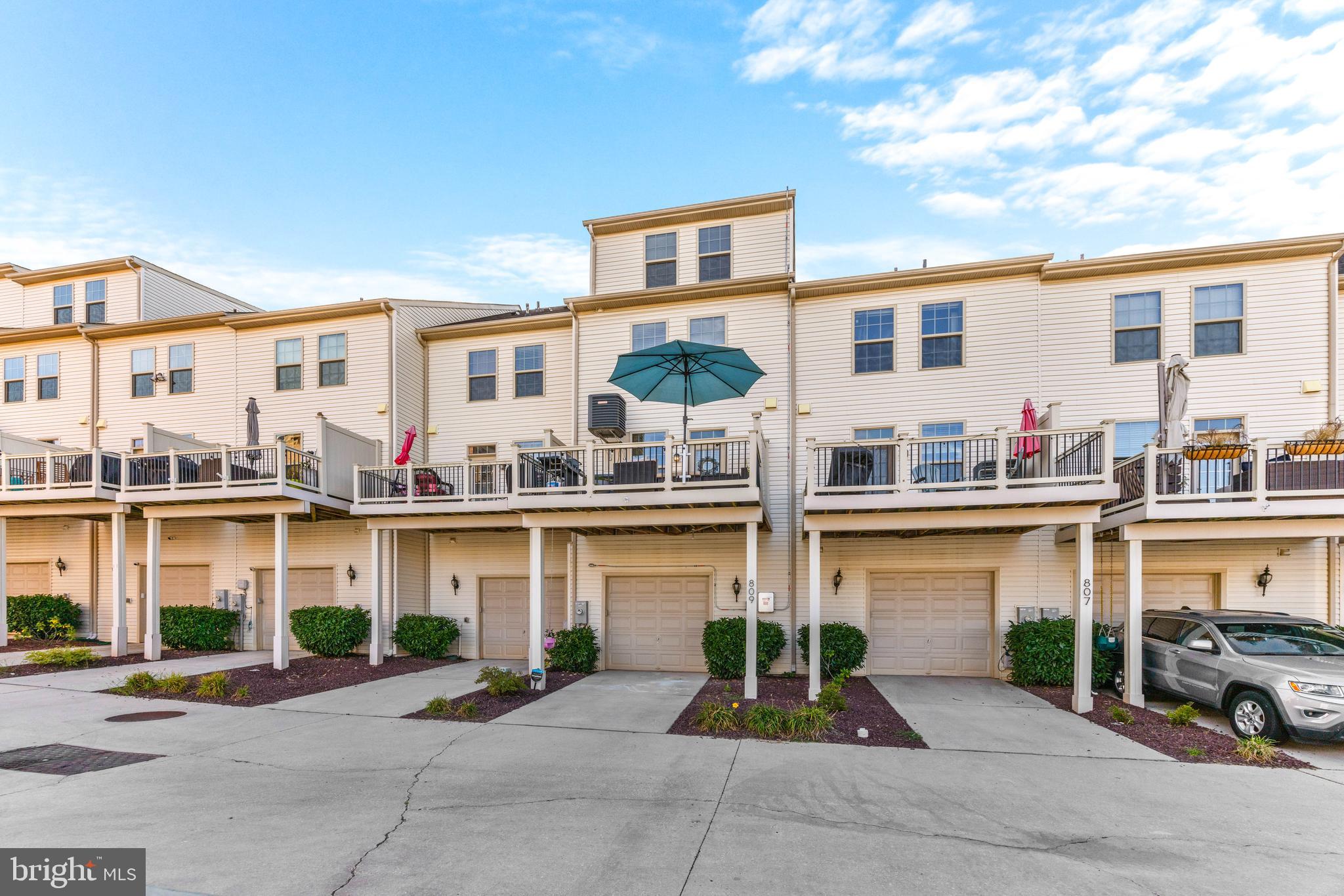 O'DONNELL SQUARE - Residential