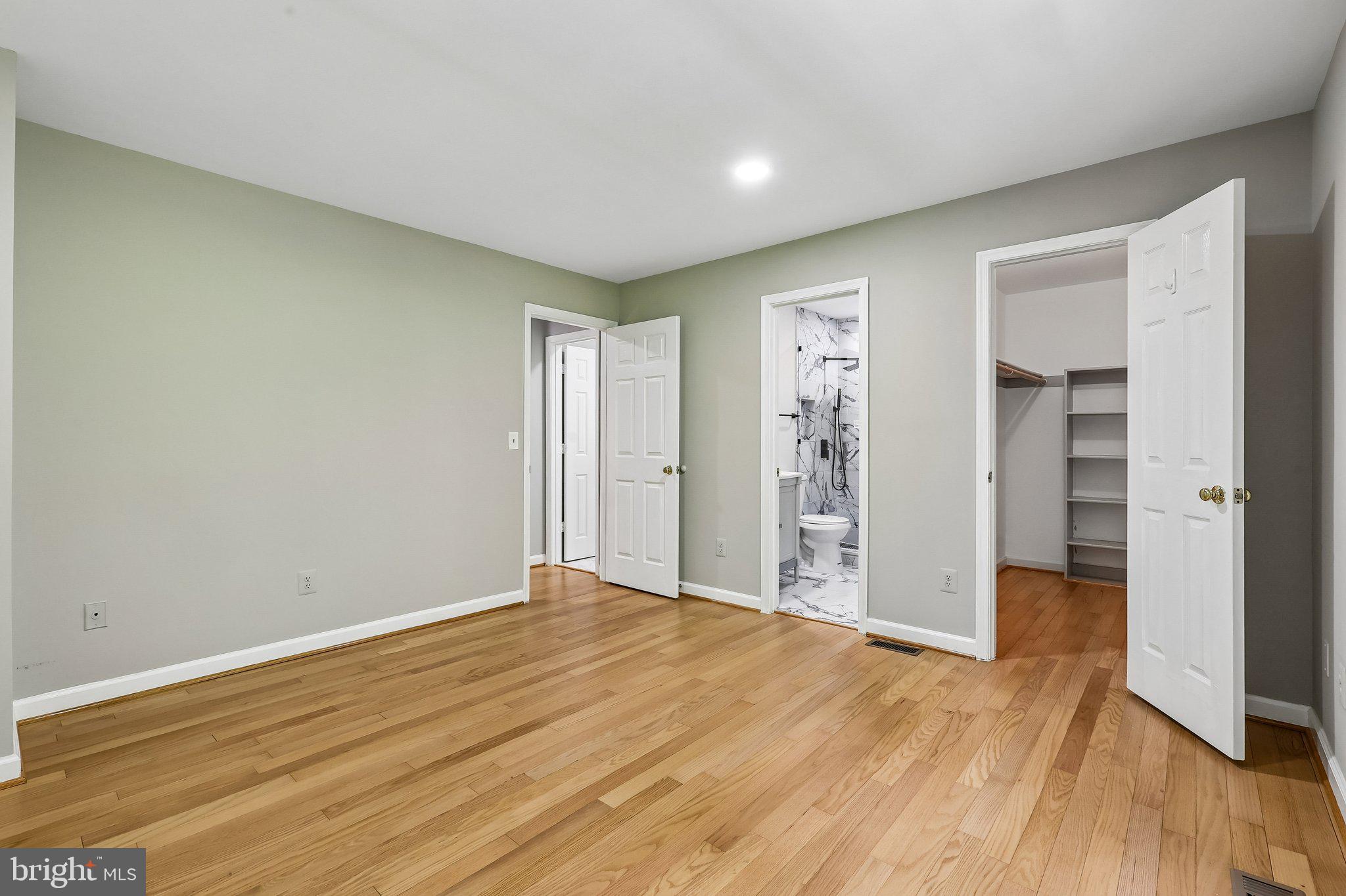 BURKE CENTRE - Residential