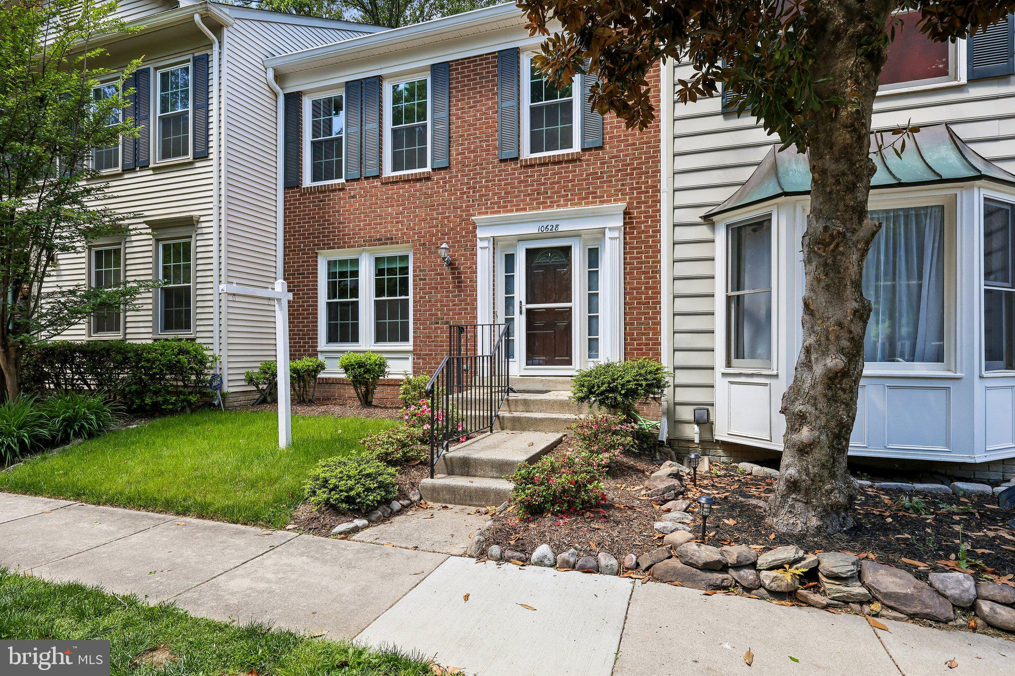 BURKE CENTRE - Residential
