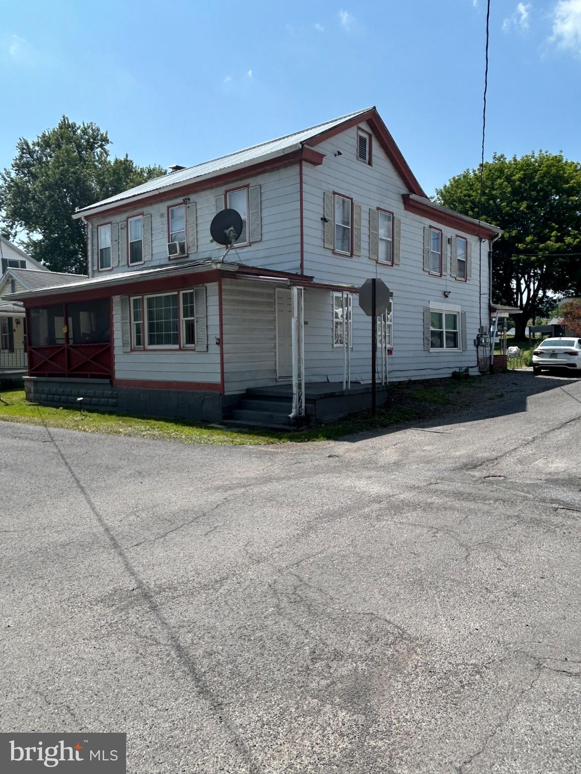 16 E CHURCH STREET