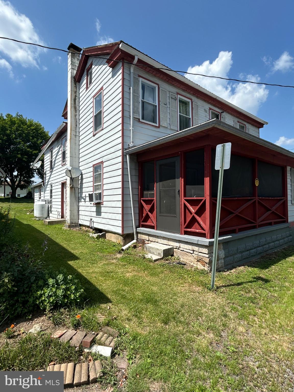 16 E CHURCH STREET