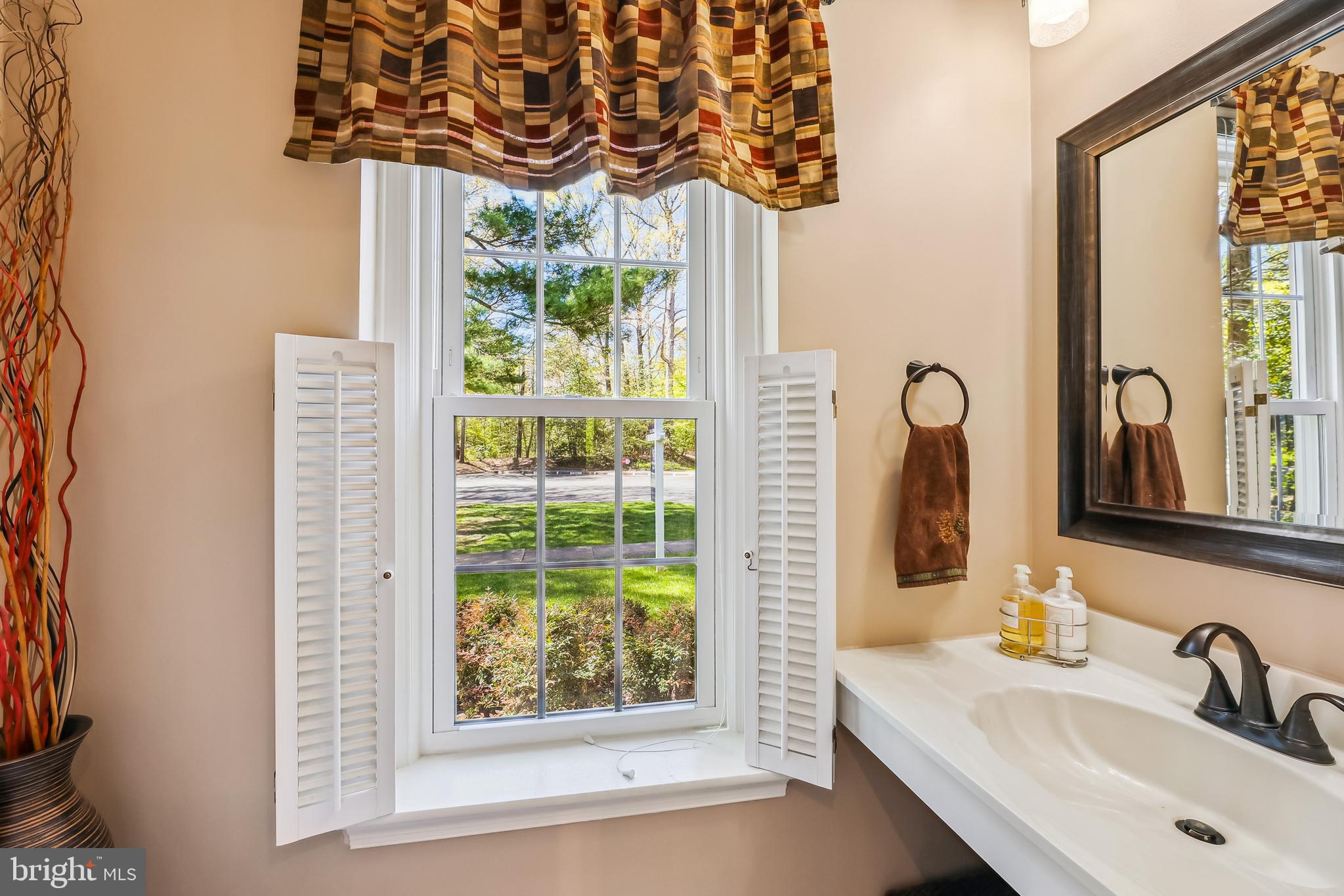 RESTON - Residential