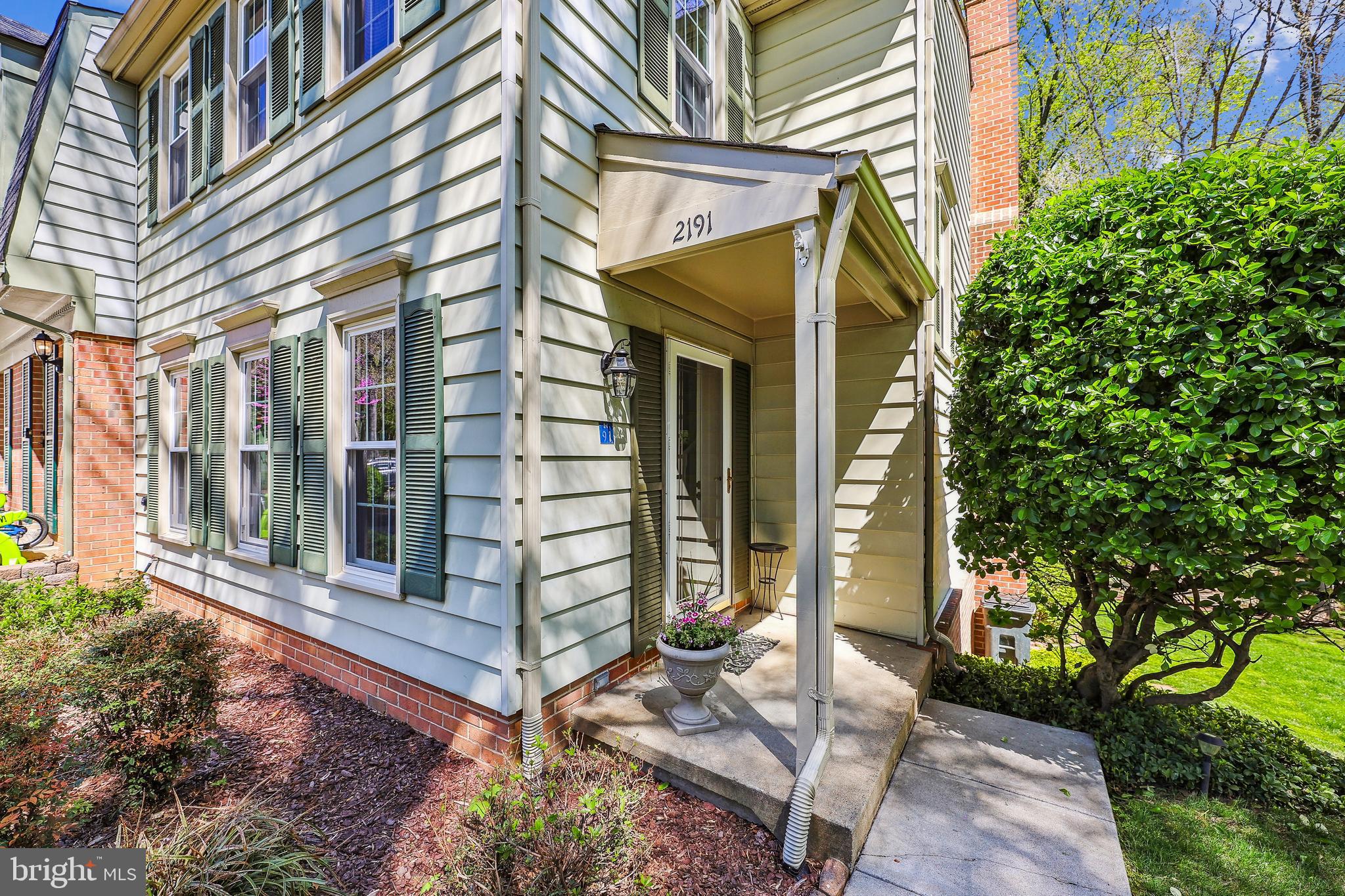 RESTON - Residential