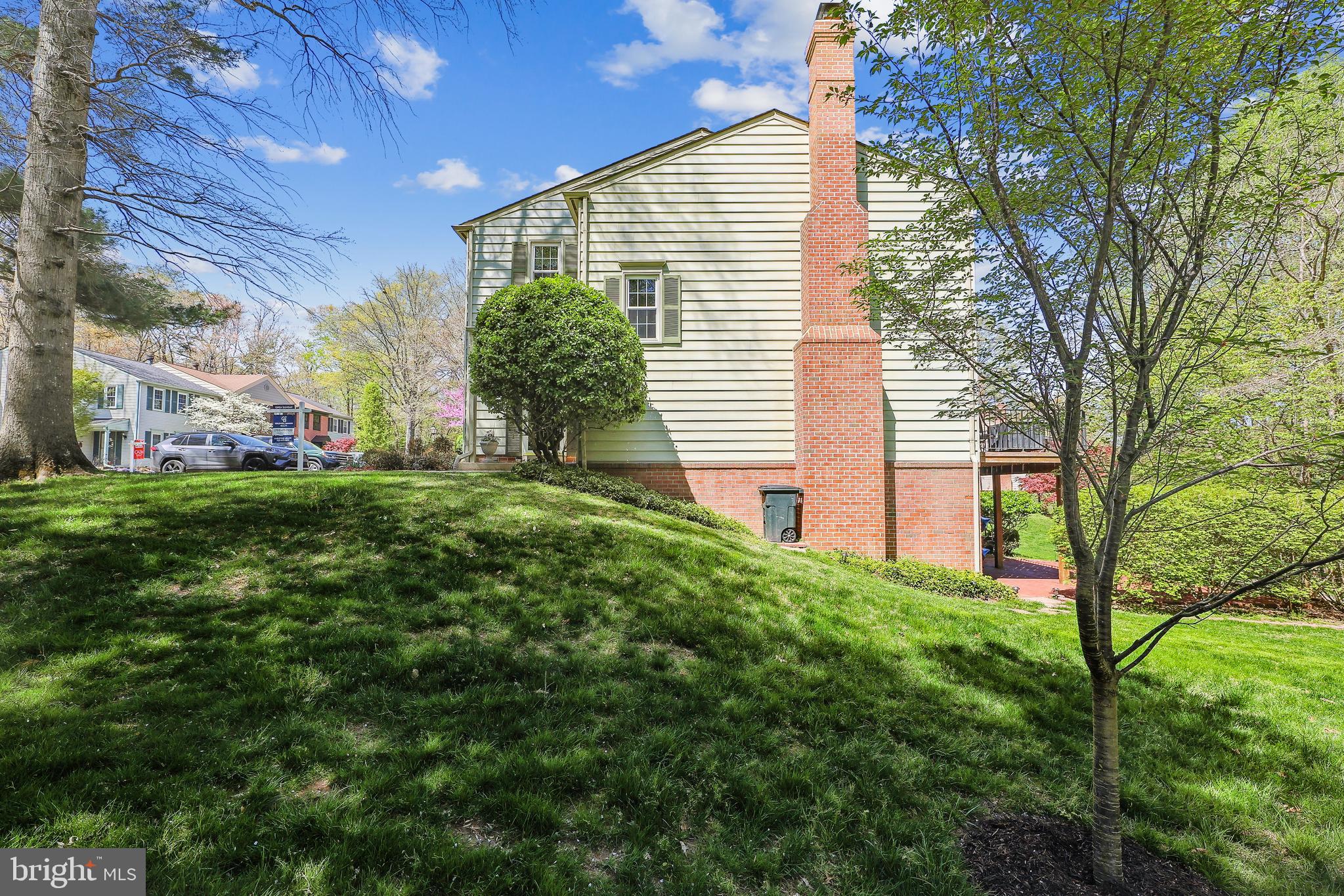 RESTON - Residential