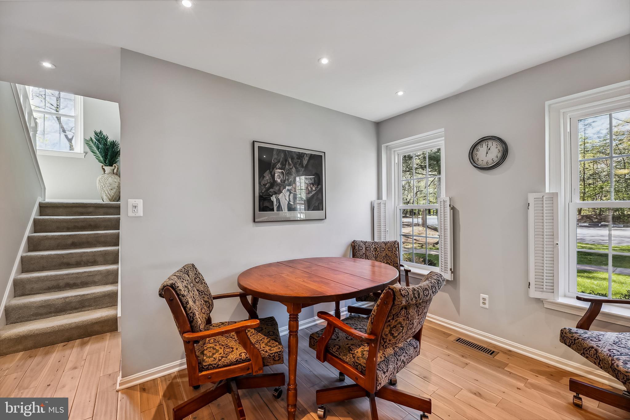 RESTON - Residential