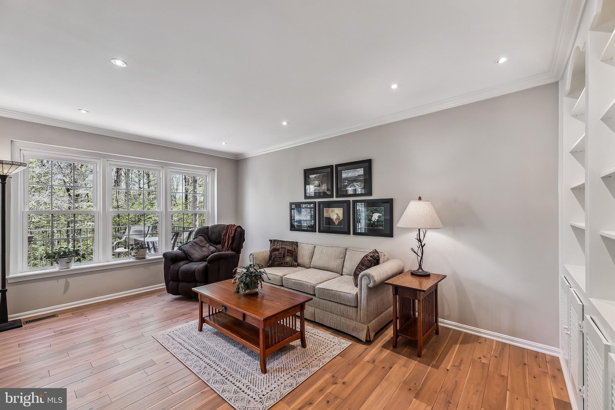 RESTON - Residential