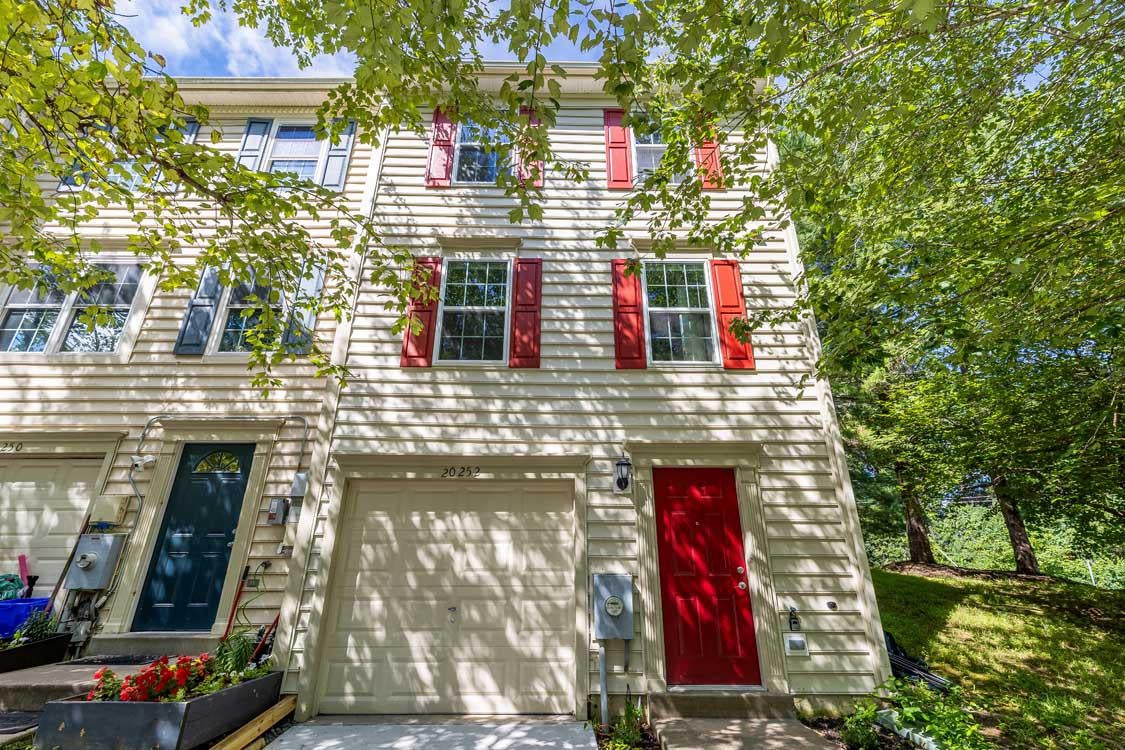 20252 RED BUCKEYE COURT