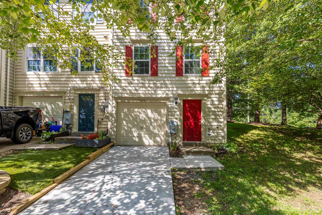 20252 RED BUCKEYE COURT