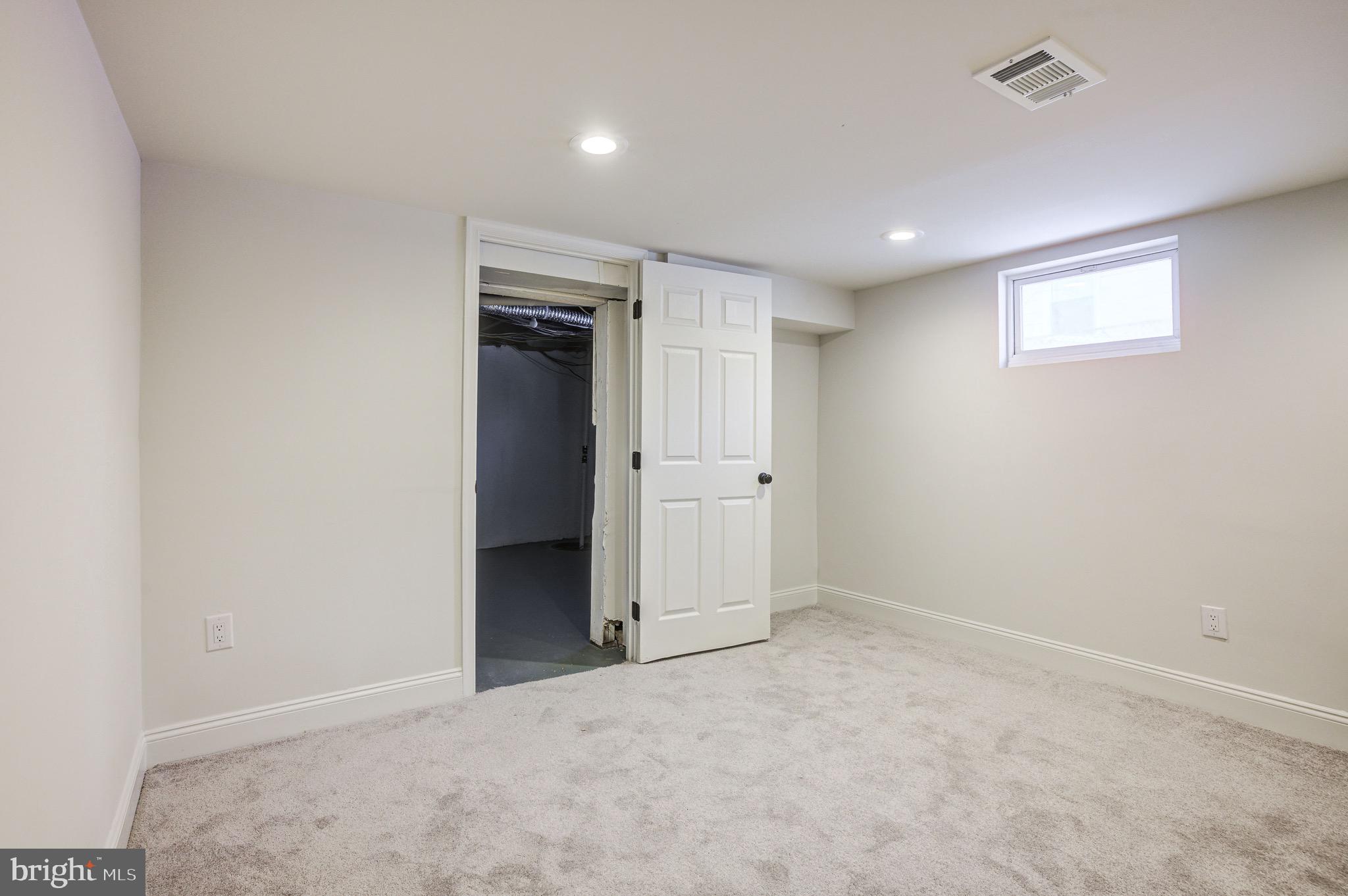 GWYNN OAK SUMMIT - Residential