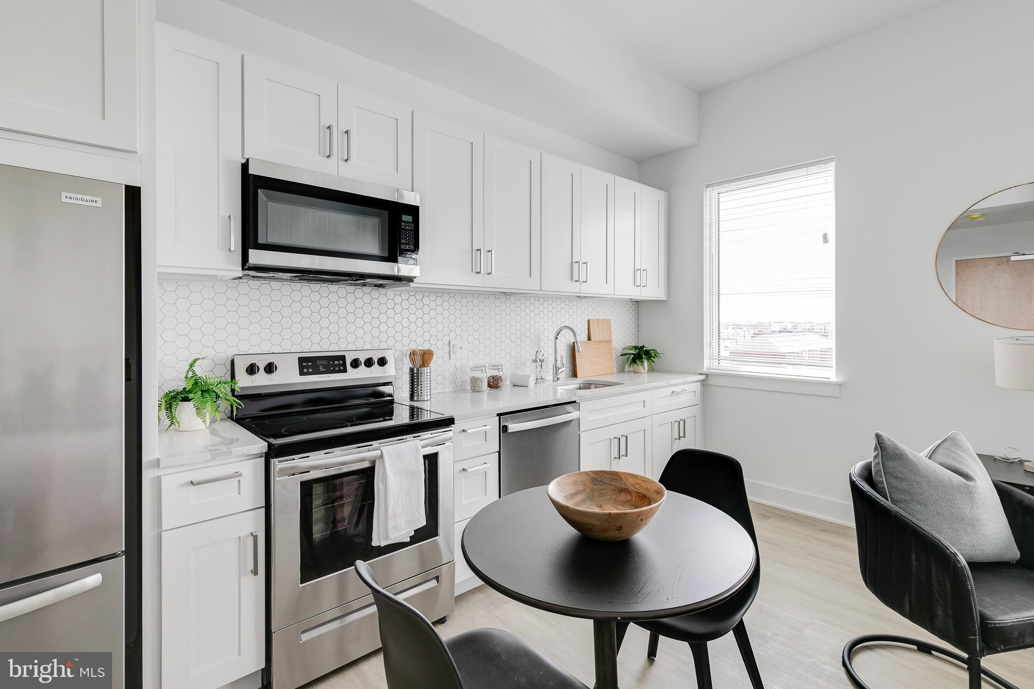 2201 WASHINGTON AVENUE UNIT 306