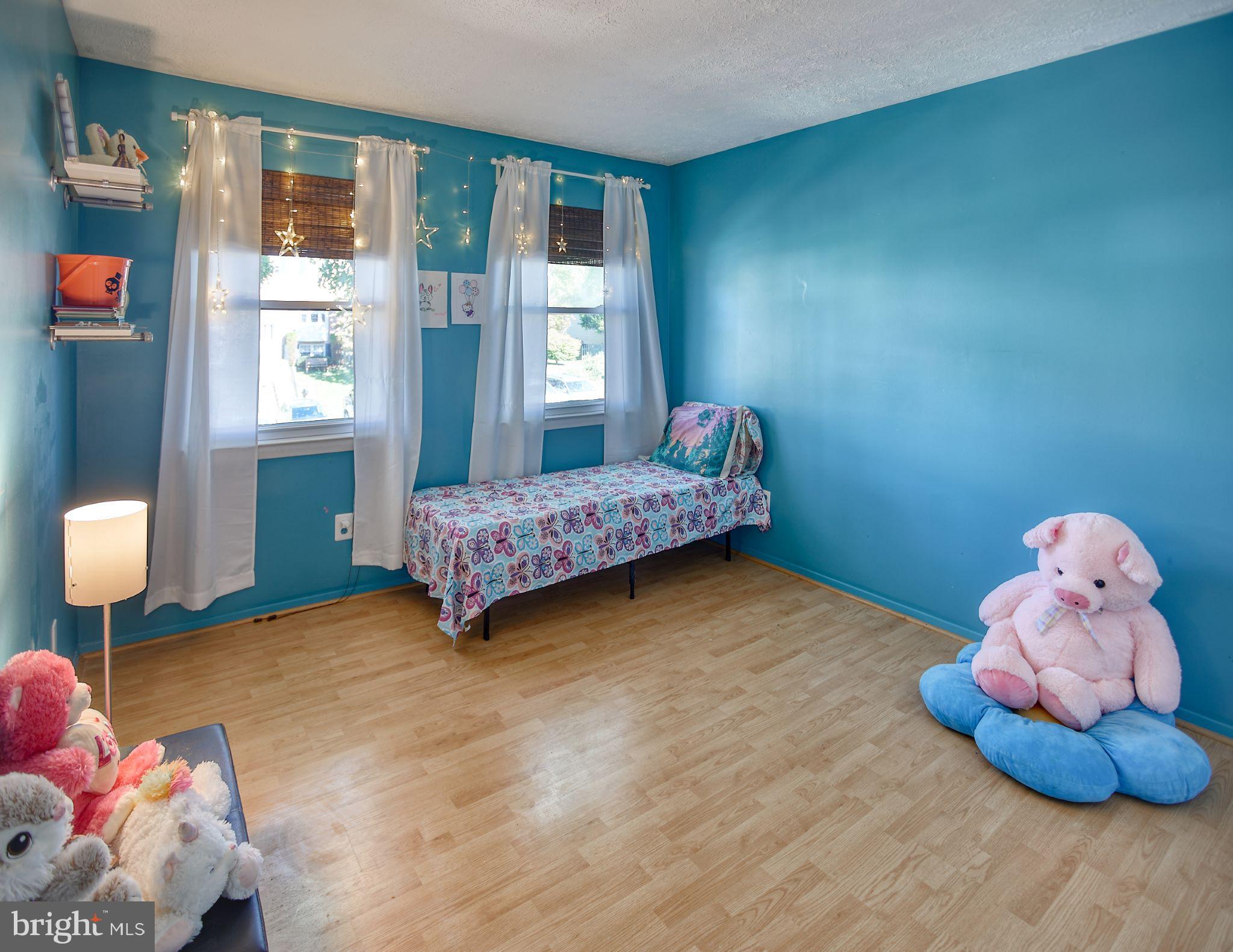 OAK HURST - Residential