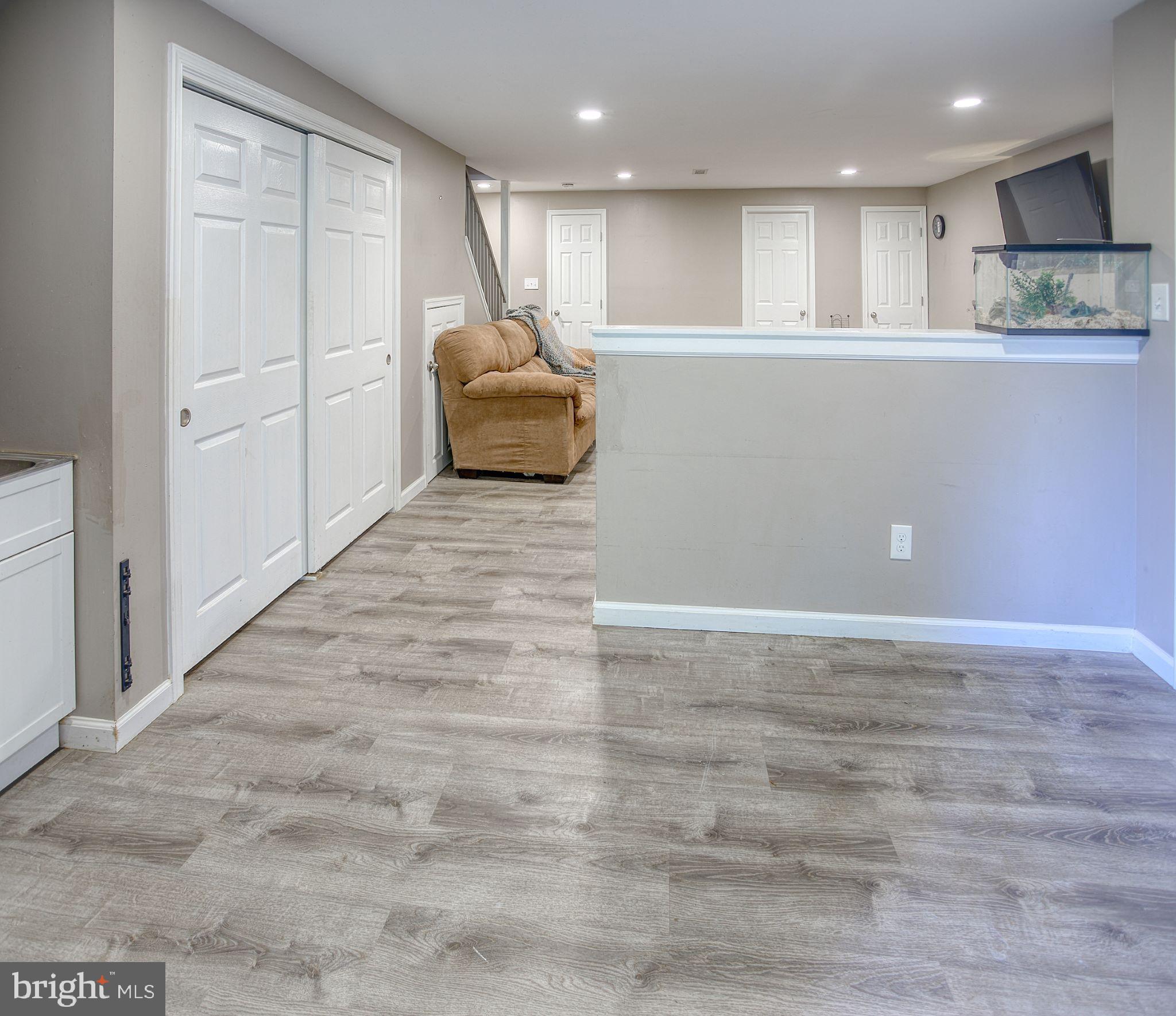 OAK HURST - Residential