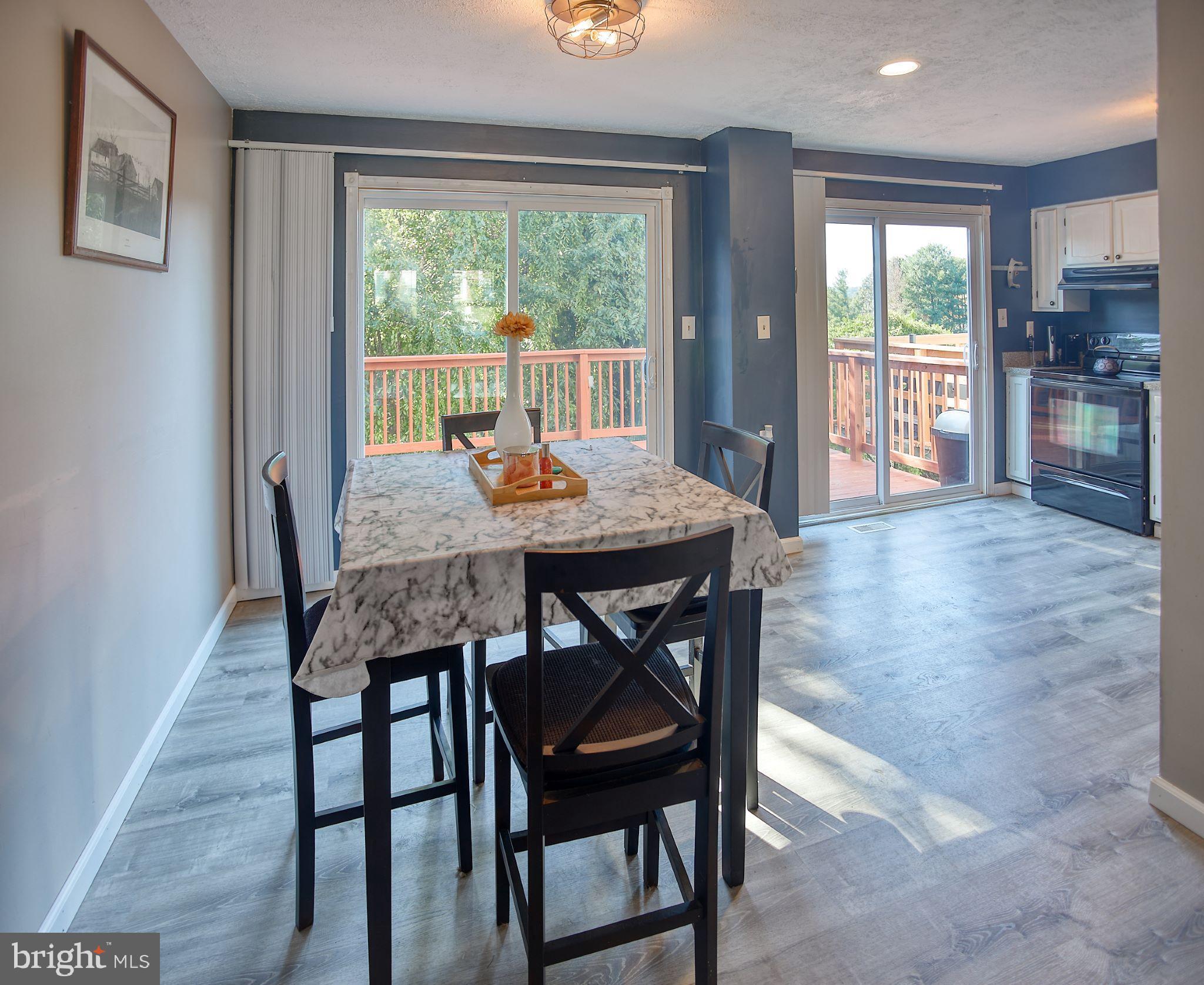 OAK HURST - Residential