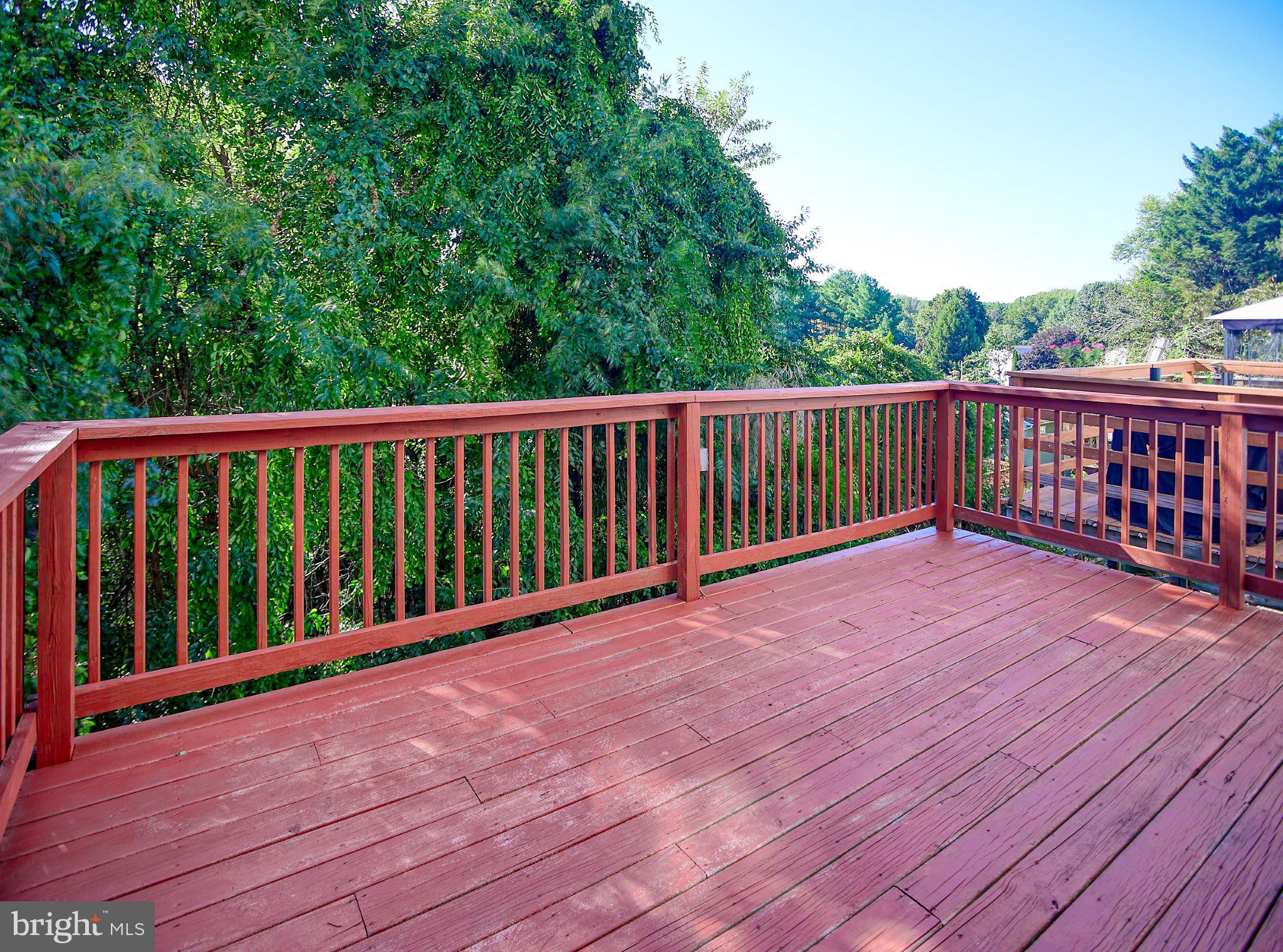 OAK HURST - Residential