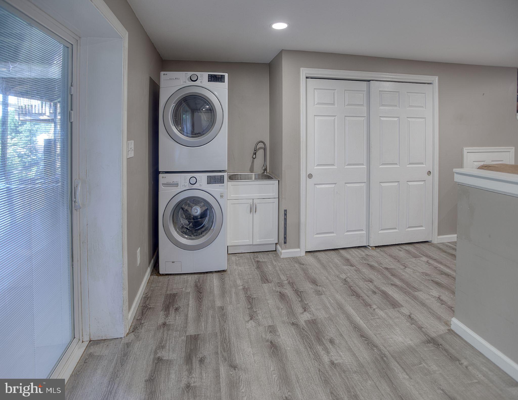 OAK HURST - Residential