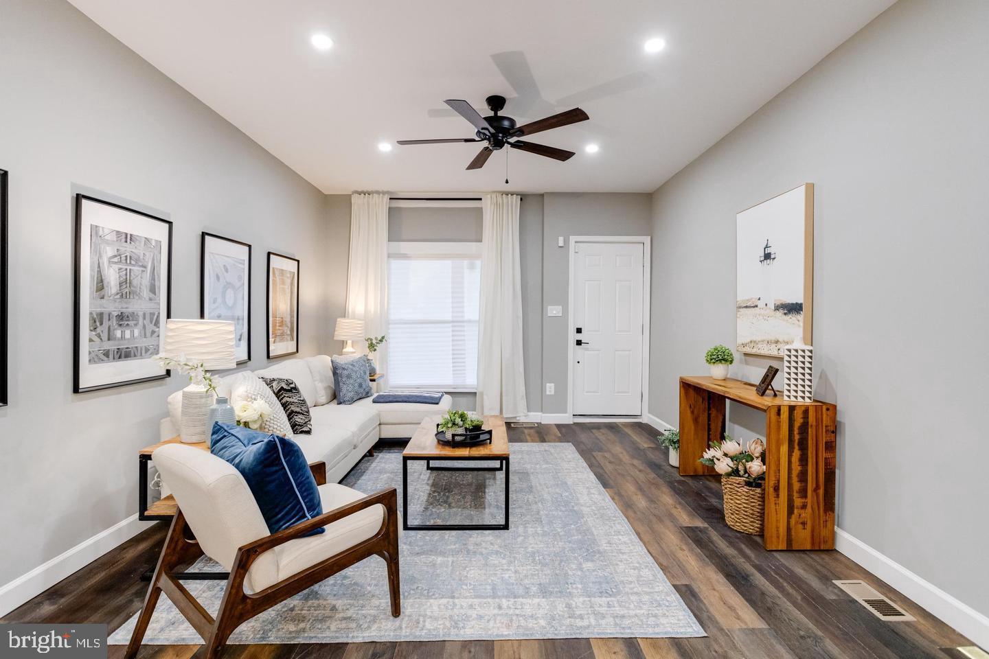 HIGHLANDTOWN - Residential Lease