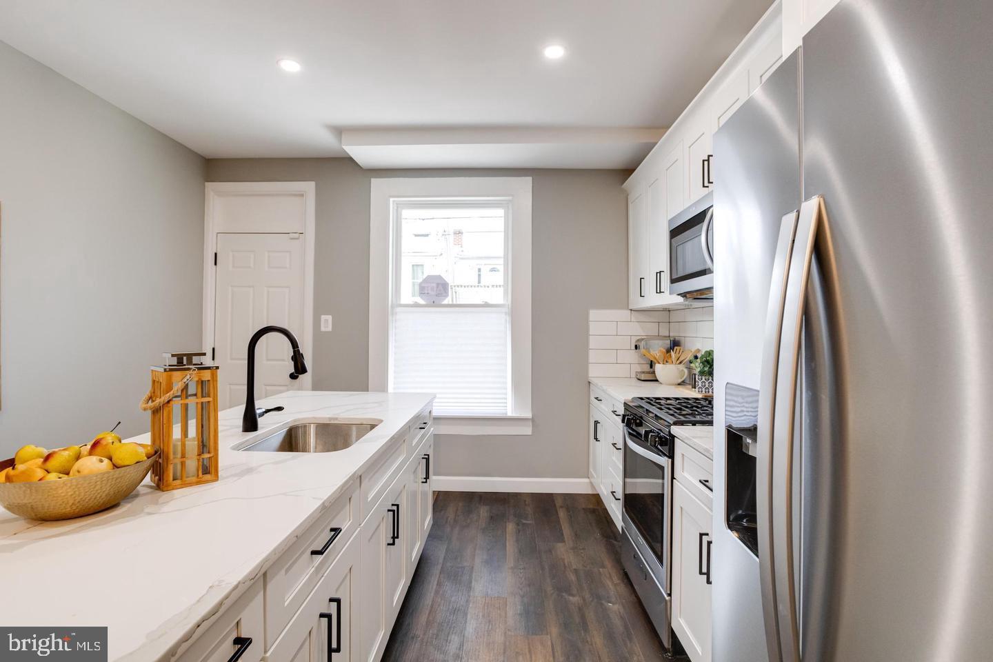 HIGHLANDTOWN - Residential Lease