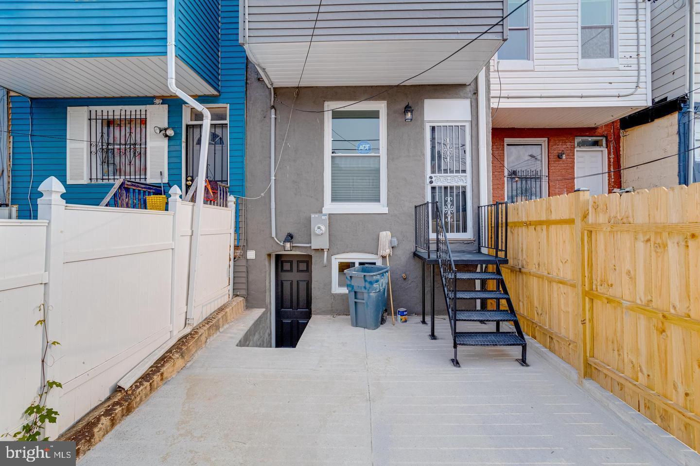 HIGHLANDTOWN - Residential Lease