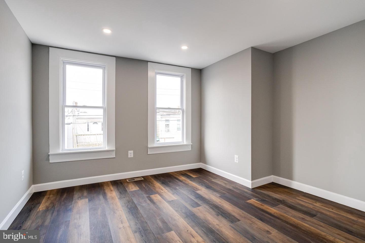 HIGHLANDTOWN - Residential Lease