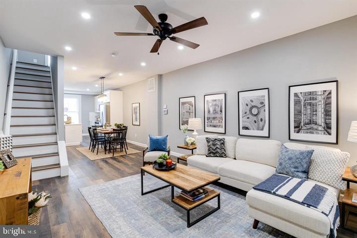 HIGHLANDTOWN - Residential Lease