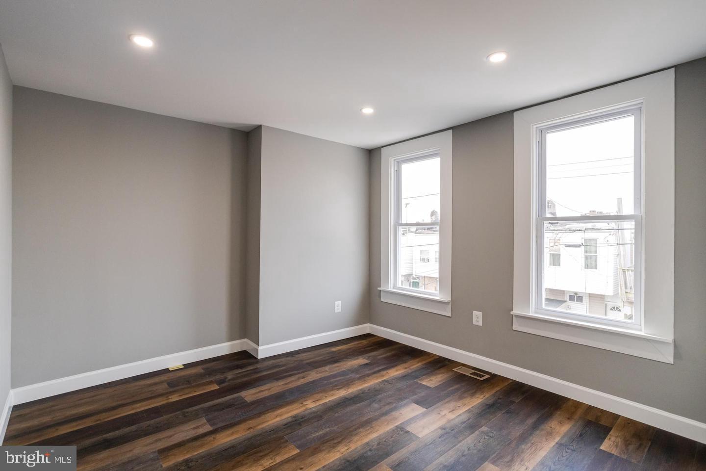 HIGHLANDTOWN - Residential Lease
