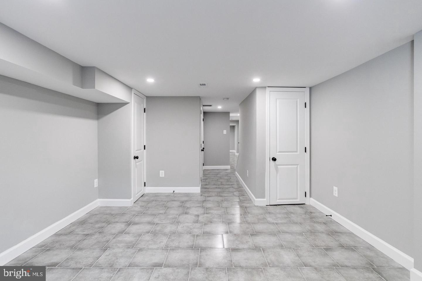 HIGHLANDTOWN - Residential Lease