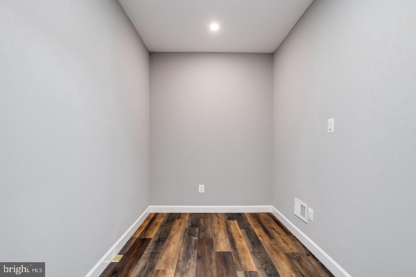 HIGHLANDTOWN - Residential Lease