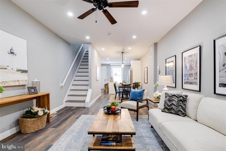 HIGHLANDTOWN - Residential Lease