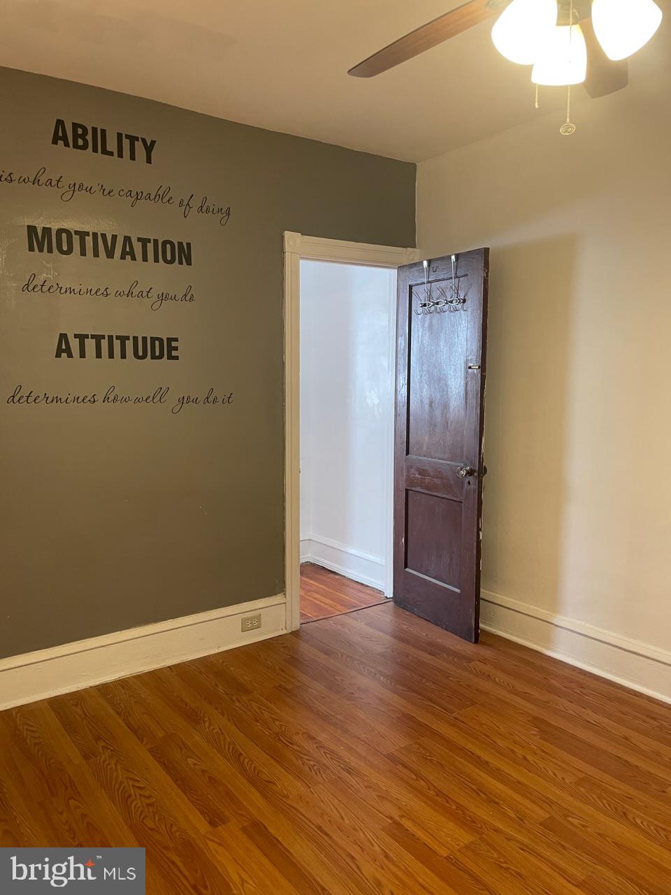 LOGAN - Residential Lease