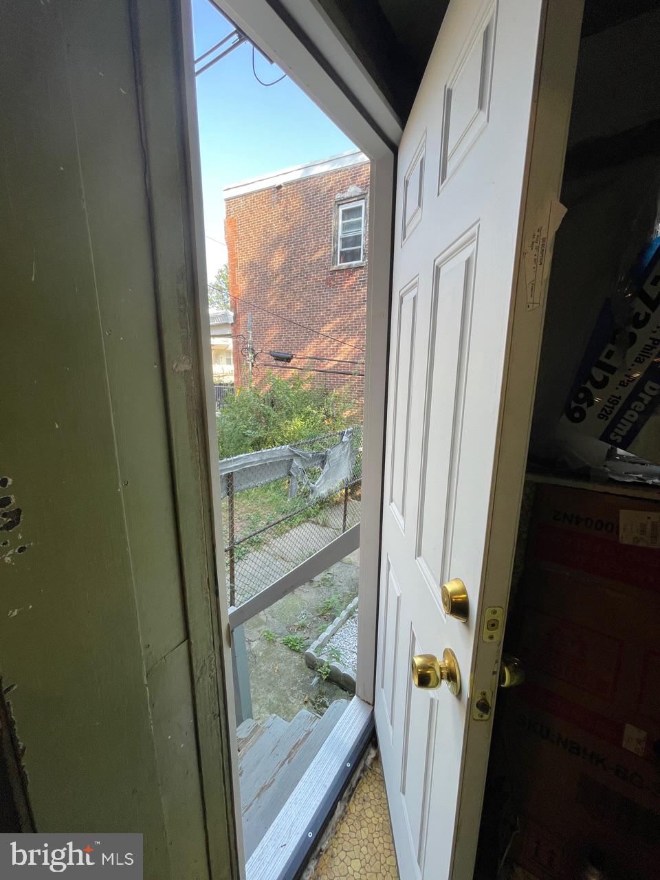 LOGAN - Residential Lease