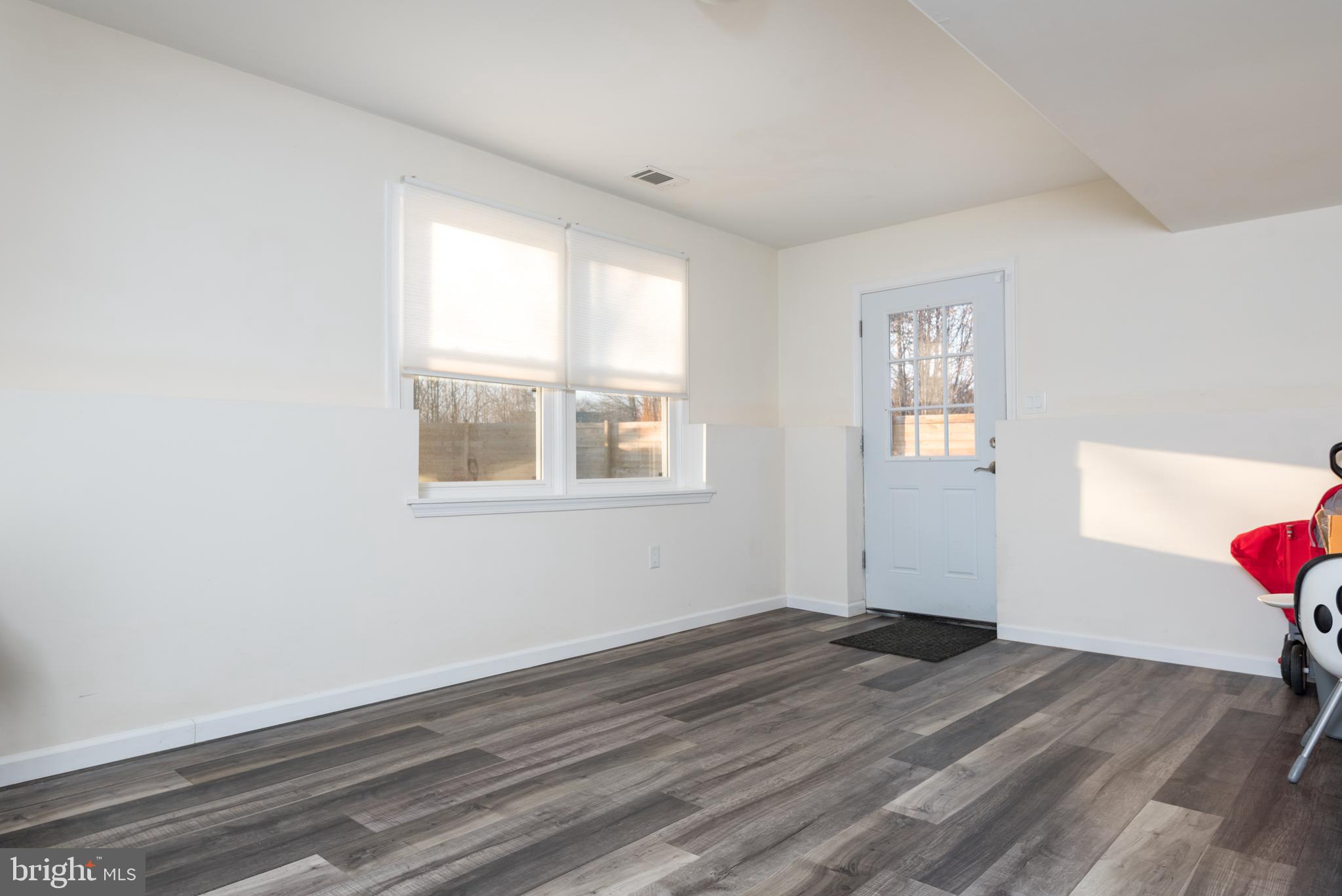 VISTA WOODS - Residential