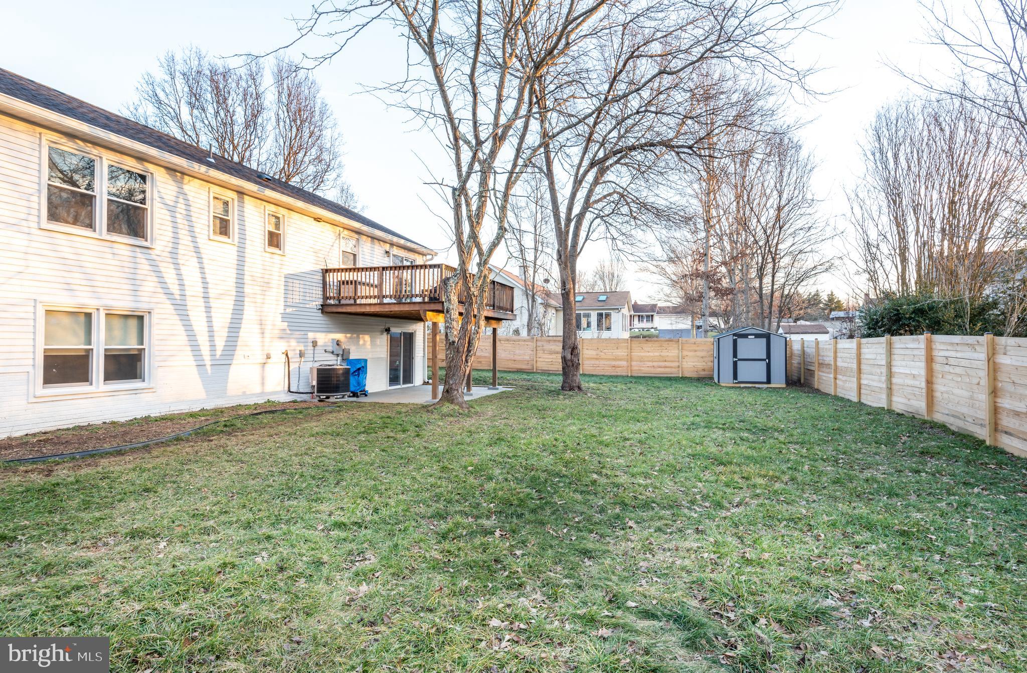 VISTA WOODS - Residential