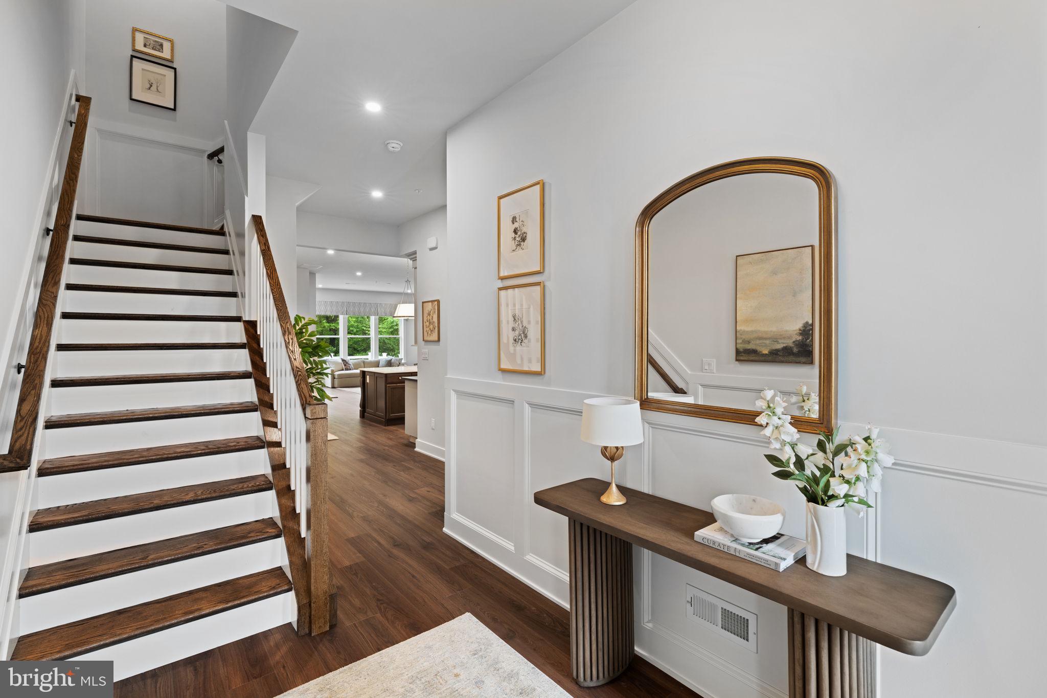 135 RIVER TRAIL CIRCLE